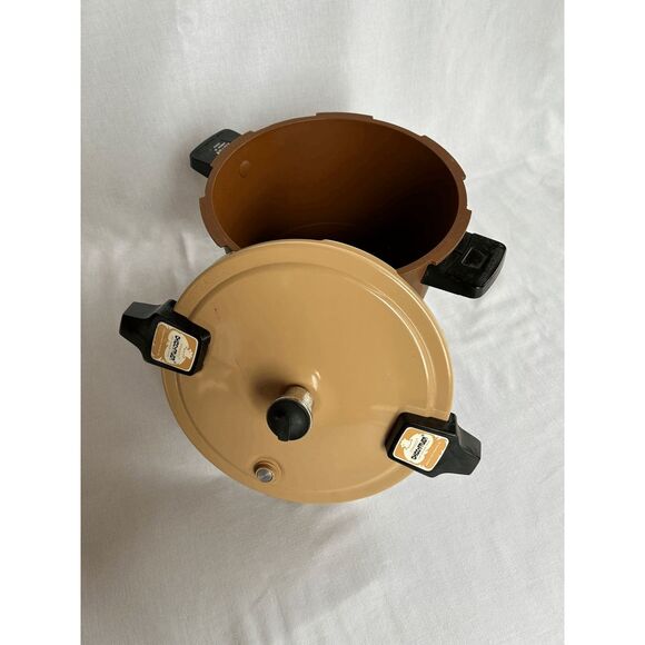 Presto Chick N Fryer Low Pressure Fryer Used - Picture 8 of 10